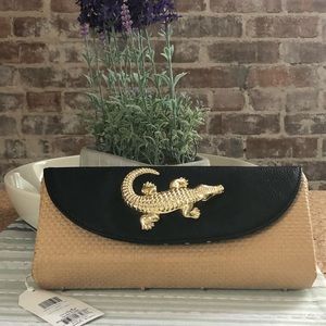 NWT Mudpie straw clutch